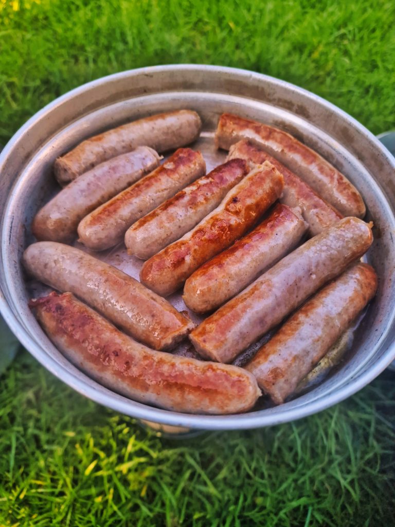 Motorradfahrer-Glamping-Roadtrip - tolles lokales Essen